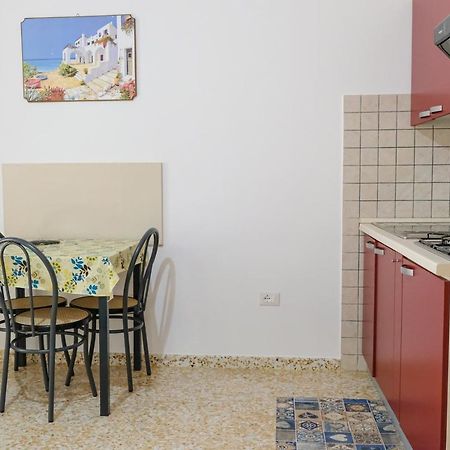 ウッジャーノ・ラ・キエーザ Borghetto Del Salentoヴィラ エクステリア 写真